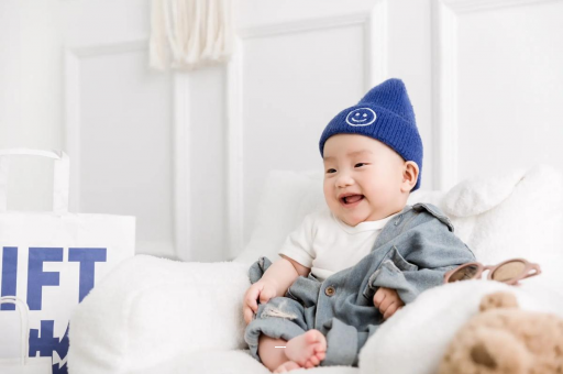 鄄城宝宝吃啥吐啥怎么回事